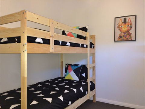 All Decked Out: Lake Conjola - Northern Rivers Accommodation 9