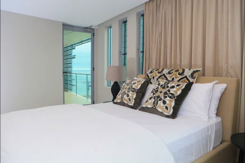 Aqua Aqua Luxury Penthouses - Northern Rivers Accommodation 4
