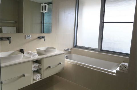 Aqua Aqua Luxury Penthouses - Northern Rivers Accommodation 7