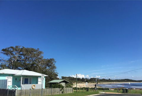 Aurora Beachfront Cottage - Northern Rivers Accommodation 6
