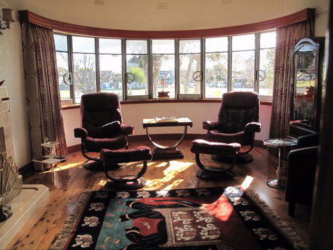 B&B Wodonga - Art Deco Accommodation - Northern Rivers Accommodation 5