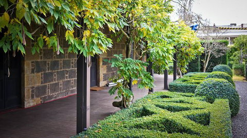 Kyneton Old Rectory - Northern Rivers Accommodation 4