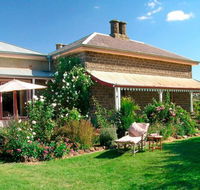 Lochinver Farm Homestead and Cottages - Northern Rivers Accommodation