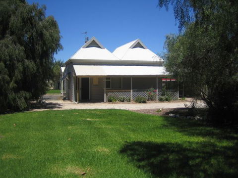 Naracoorte – Showgrounds Cottage - Northern Rivers Accommodation 1