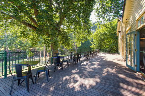 Oscar's On The Yarra - Northern Rivers Accommodation 1