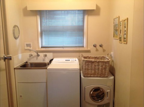 Queen Bee - Northern Rivers Accommodation 5