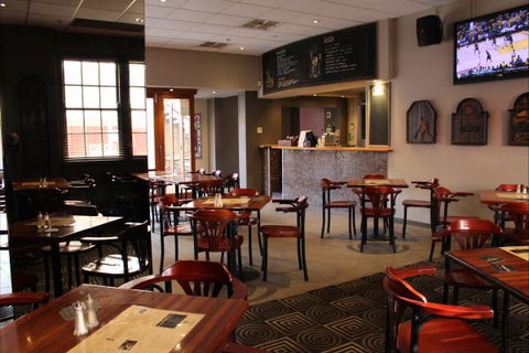 Royal Hotel Ryde - Northern Rivers Accommodation 1