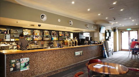 Royal Hotel Ryde - Northern Rivers Accommodation 2