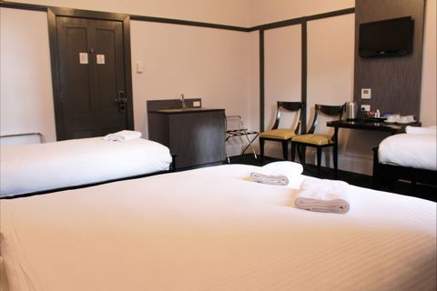 Royal Hotel Ryde - Northern Rivers Accommodation 3