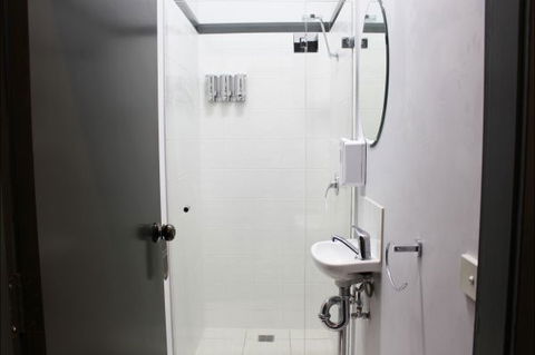 Royal Hotel Ryde - Northern Rivers Accommodation 9