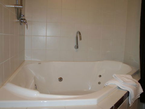 Tudor Cottages Mount Dandenong - Northern Rivers Accommodation 4
