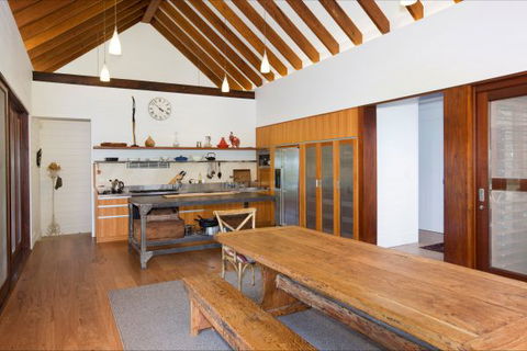 Vine Lodge Heritage Getaway - Northern Rivers Accommodation 6