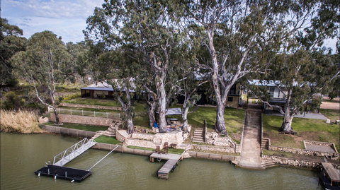 192 Page Drive Blanchetown -River Shack Rentals - Northern Rivers Accommodation 9