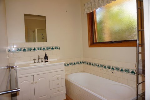 Abrigo Apartment - Northern Rivers Accommodation 5