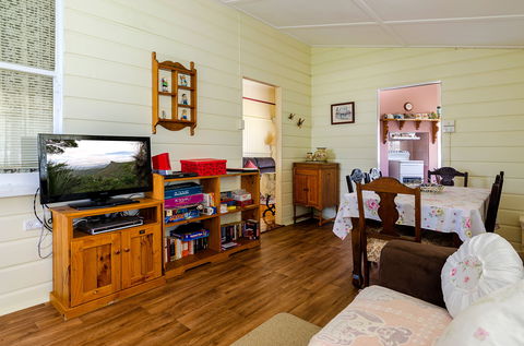 Albion Cottage - Northern Rivers Accommodation 9