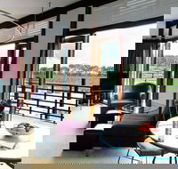 Bettenay's Lakeside Chalets and Luxury Spa Apartment - Northern Rivers Accommodation