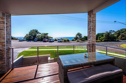 Escape At Nobbys - Northern Rivers Accommodation 2