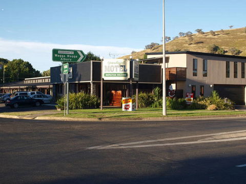 Gundagai Motel - Northern Rivers Accommodation 0
