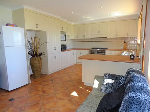 Marina Pathway - Northern Rivers Accommodation 2