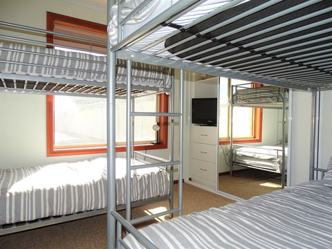 Marina Pathway - Northern Rivers Accommodation 6