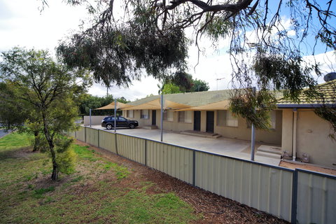 Shamore Apartments - Walnut Ave Mildura - Northern Rivers Accommodation 0