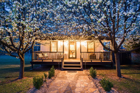 The Guesthouse: Hill End - Northern Rivers Accommodation 0
