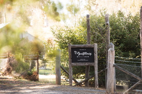 The Guesthouse: Hill End - Northern Rivers Accommodation 1