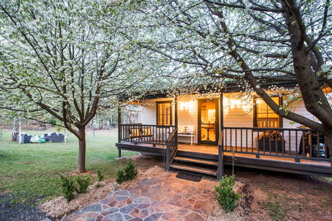 The Guesthouse: Hill End - Northern Rivers Accommodation 2