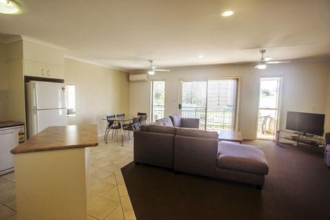 Town Beach Beachcomber Resort - Northern Rivers Accommodation 2