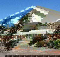 Tuckerbox Motor Inn