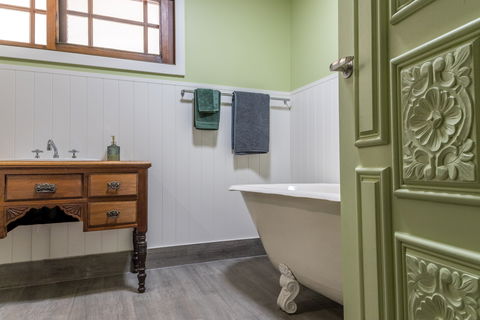 Uniquely Pambula - Pet Friendly Holiday Accomodation - Northern Rivers Accommodation 5