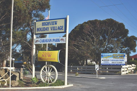 ARDROSSAN - Highview Holiday Village - Northern Rivers Accommodation 0