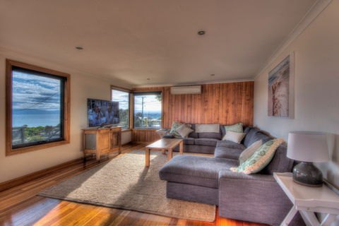 Blue Waves - Northern Rivers Accommodation 2