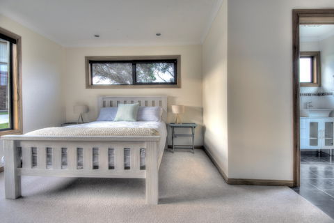 Blue Waves - Northern Rivers Accommodation 6