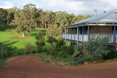 Blue House Bed And Breakfast - Northern Rivers Accommodation 0