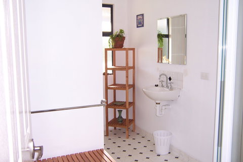 Blue House Bed And Breakfast - Northern Rivers Accommodation 7