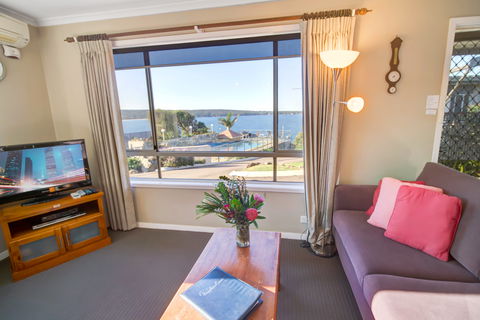 Eagle Heights Holiday Units - Scenic Unit - Northern Rivers Accommodation 7
