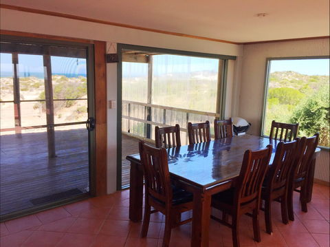 Fowlers Bay Beach House - Northern Rivers Accommodation 4