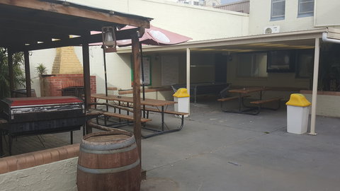 Great Eastern Hotel Motel Young - Northern Rivers Accommodation 0