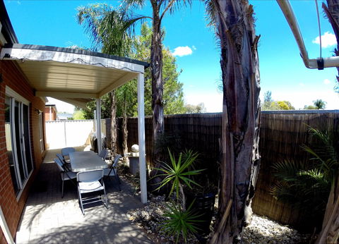 Shamore Apartments - Eleventh Street Mildura - Northern Rivers Accommodation 1