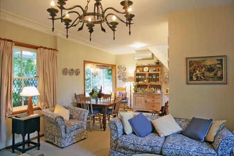 Southdown Cottage Bowral - Northern Rivers Accommodation 2