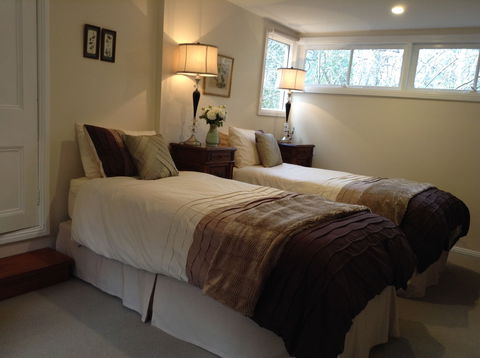 Southdown Cottage Bowral - Northern Rivers Accommodation 3