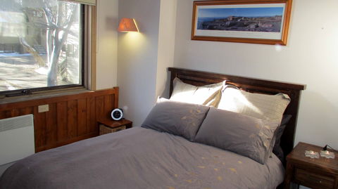 Wallace's - Crystal Creek Chalet 1 - Northern Rivers Accommodation 1