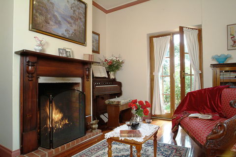 Amanda's Cottage 1899 - Northern Rivers Accommodation 0