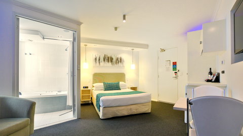 Atlantic Tower Motor Inn - Northern Rivers Accommodation 2