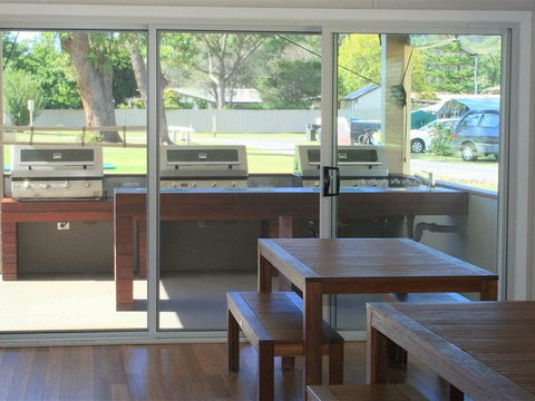 Lake Conjola Waterfront Holiday Park - Northern Rivers Accommodation 2