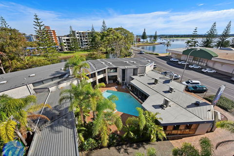 Palm Court Motor Inn - Northern Rivers Accommodation 0