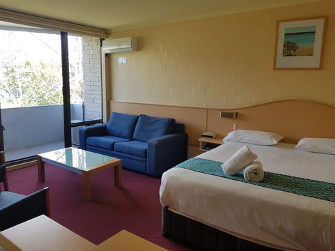 Palm Court Motor Inn - Northern Rivers Accommodation 1