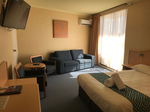 Palm Court Motor Inn - Northern Rivers Accommodation 2