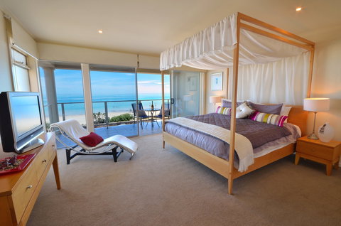 Adelaide Luxury Beach House - Northern Rivers Accommodation 1